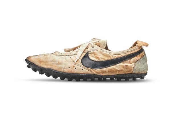 Nike Waffle Racing Flat “Moon Shoe” (1972)